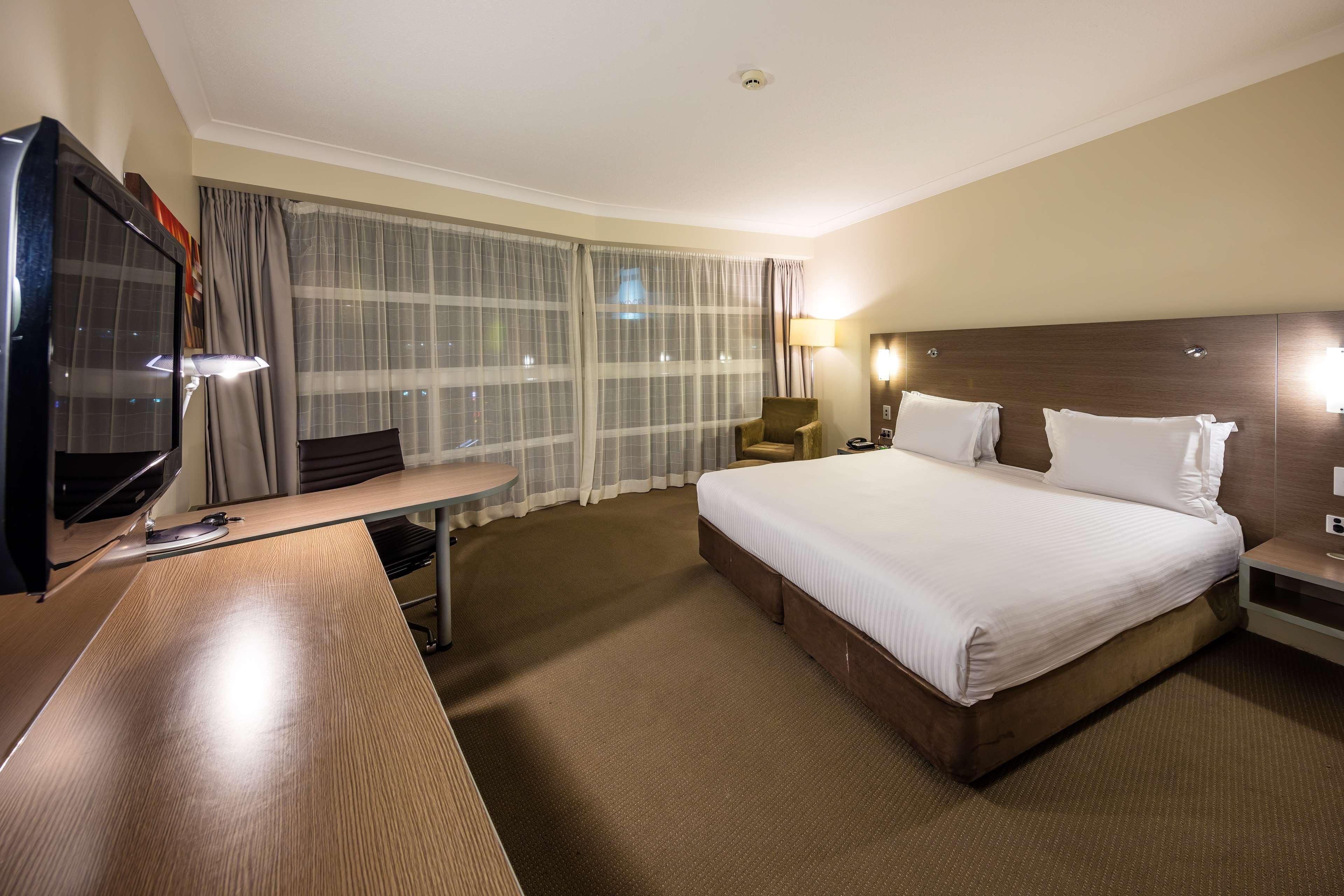 Hotel Doubletree By Hilton Cairns Esterno foto