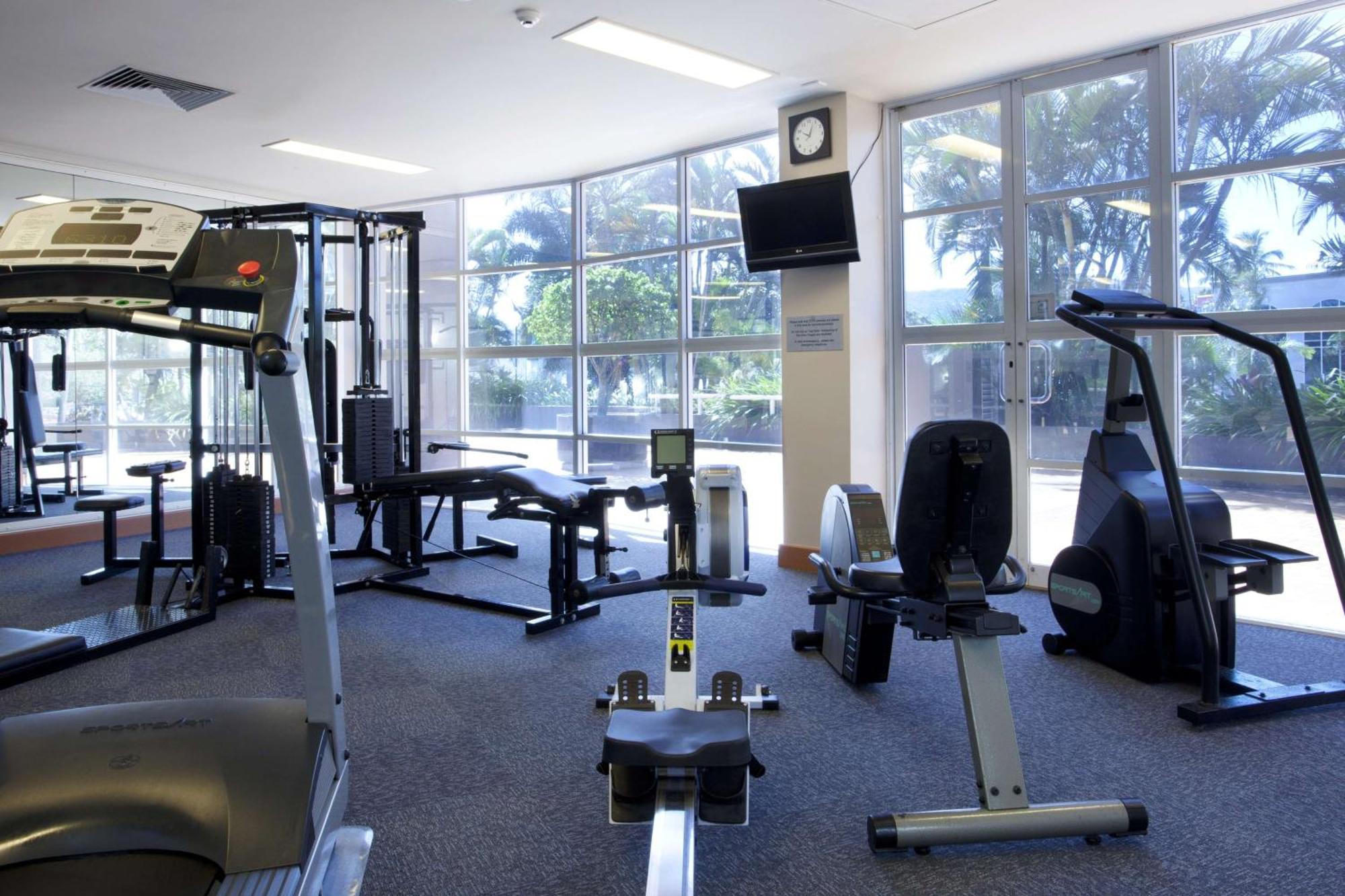 Hotel Doubletree By Hilton Cairns Esterno foto